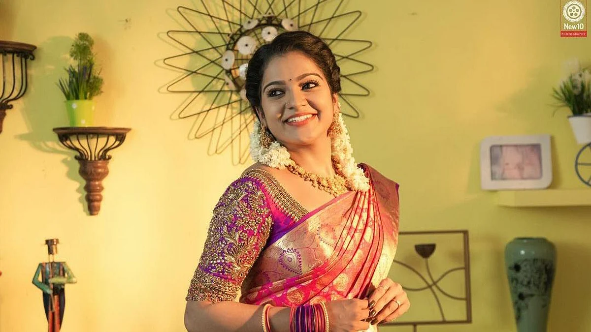 `நீ இல்லையே சித்ரா, வருத்தமாக இருக்கிறது’: பிறந்தநாளில் சின்னத்திரை பிரபலங்கள் உருக்கம்!