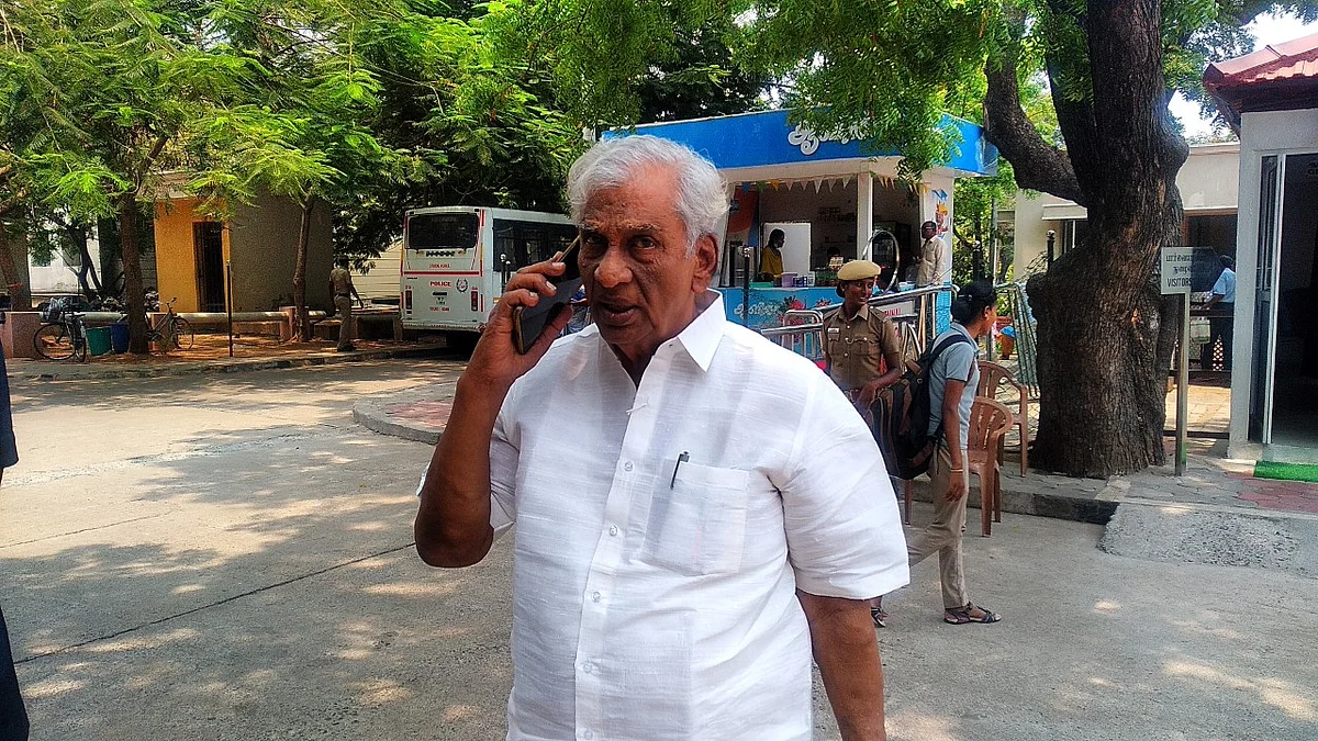 `இவரது செயலால் நடிகைகள் பயப்படுகிறார்கள்'- பயில்வான் ரங்கநாதனுக்கு எதிராக காவல் துறையில் புகார்