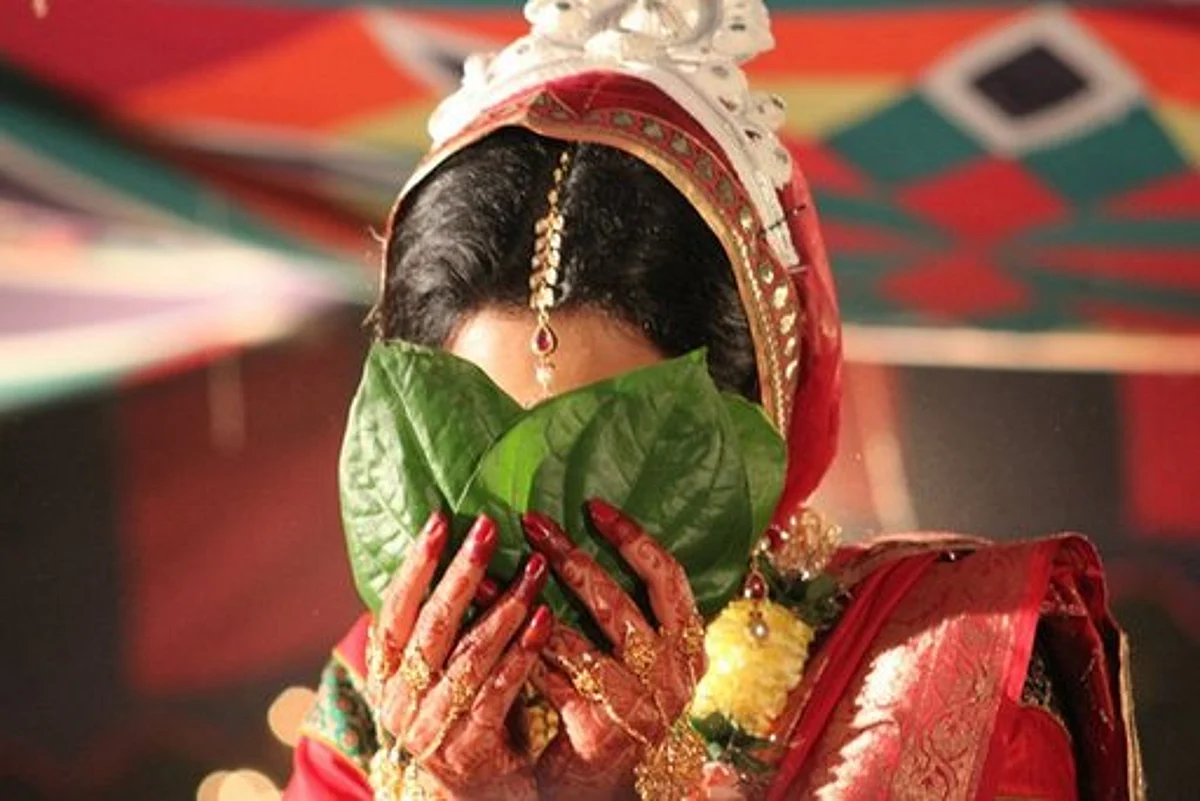 15 பேருடன் திருமணம்… நகை, பணத்துடன் எஸ்கேப்: பெண் நடத்திய திருவிளையாடல்!