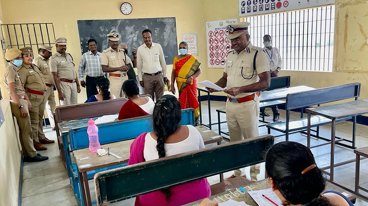 பாதுகாக்க வழிவகுக்கிறது: எஸ்எஸ்எல்சி பொதுத் தேர்வை எழுதிய 217 கைதிகள்!