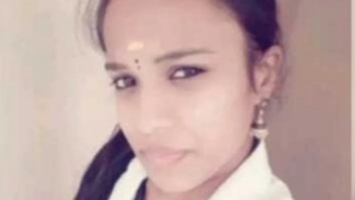 குழந்தையைத் தவிக்கவிட்டு 2-வது திருமணம்: ஊர் சுற்றிய மகளை வெட்டிக்கொன்ற தந்தை!