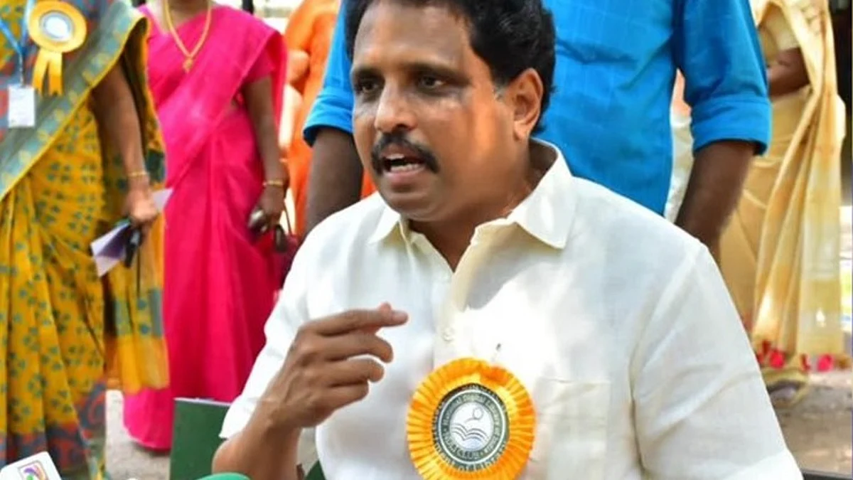 சீரடி ரயிலை இயக்குவது அரசாங்கம்… கட்டணத்தை வசூலிப்பது மட்டும் தனியாரா?: கொந்தளிக்கும் மதுரை எம்.பி!