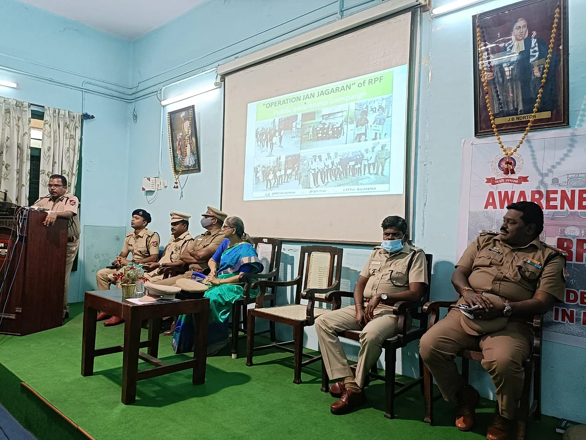 `அவர்கள் 90%; தமிழர்கள் ஒரு சதவீதம் கூட தேர்வாகவில்லை'- வேதனை தெரிவித்த ரயில்வே அதிகாரி