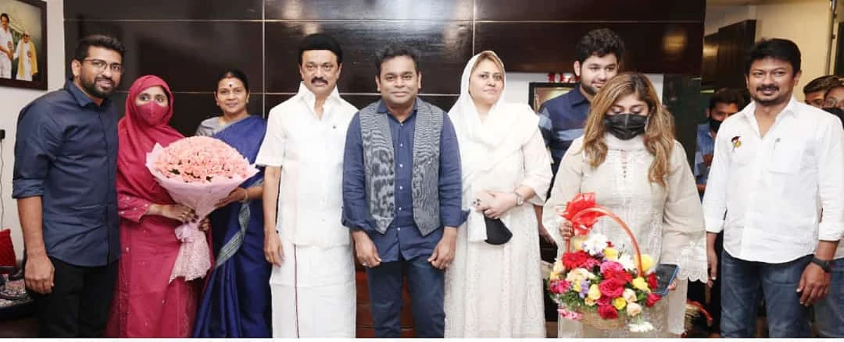 குடும்பத்துடன் முதல்வரிடம் வாழ்த்துப் பெற்ற ஏ.ஆர்.ரஹ்மான்