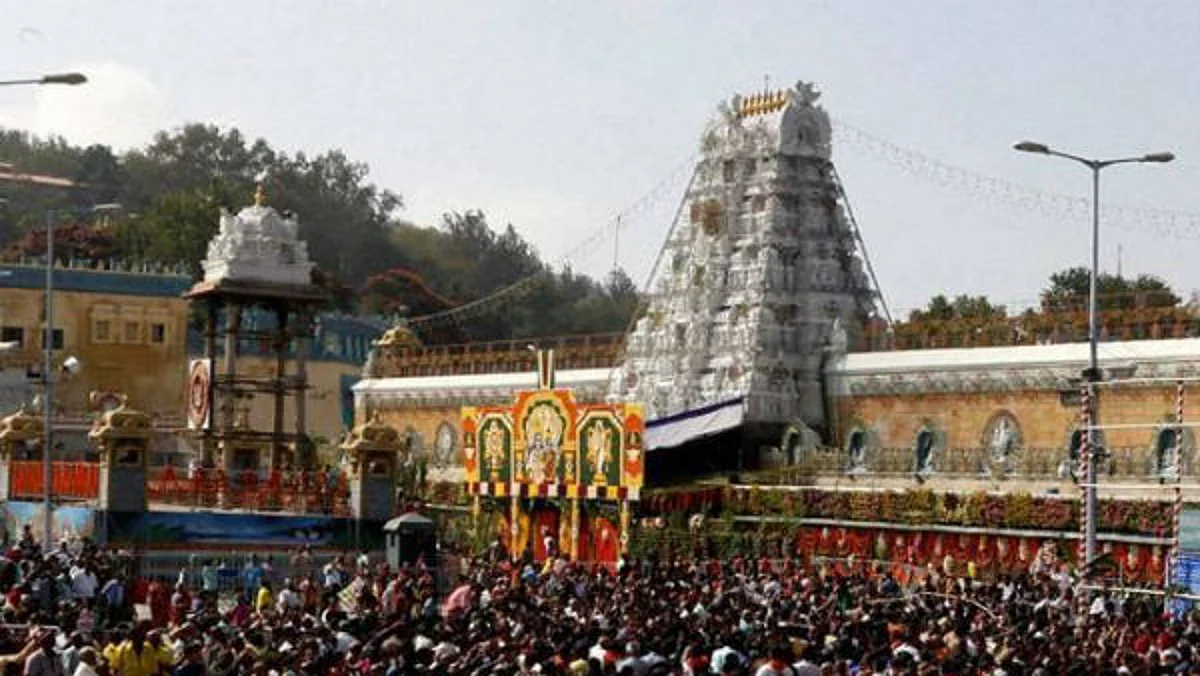 ‘கட்டுக்கடங்காத கூட்டம்... வருகையை மறுபரிசீலனை செய்க!'