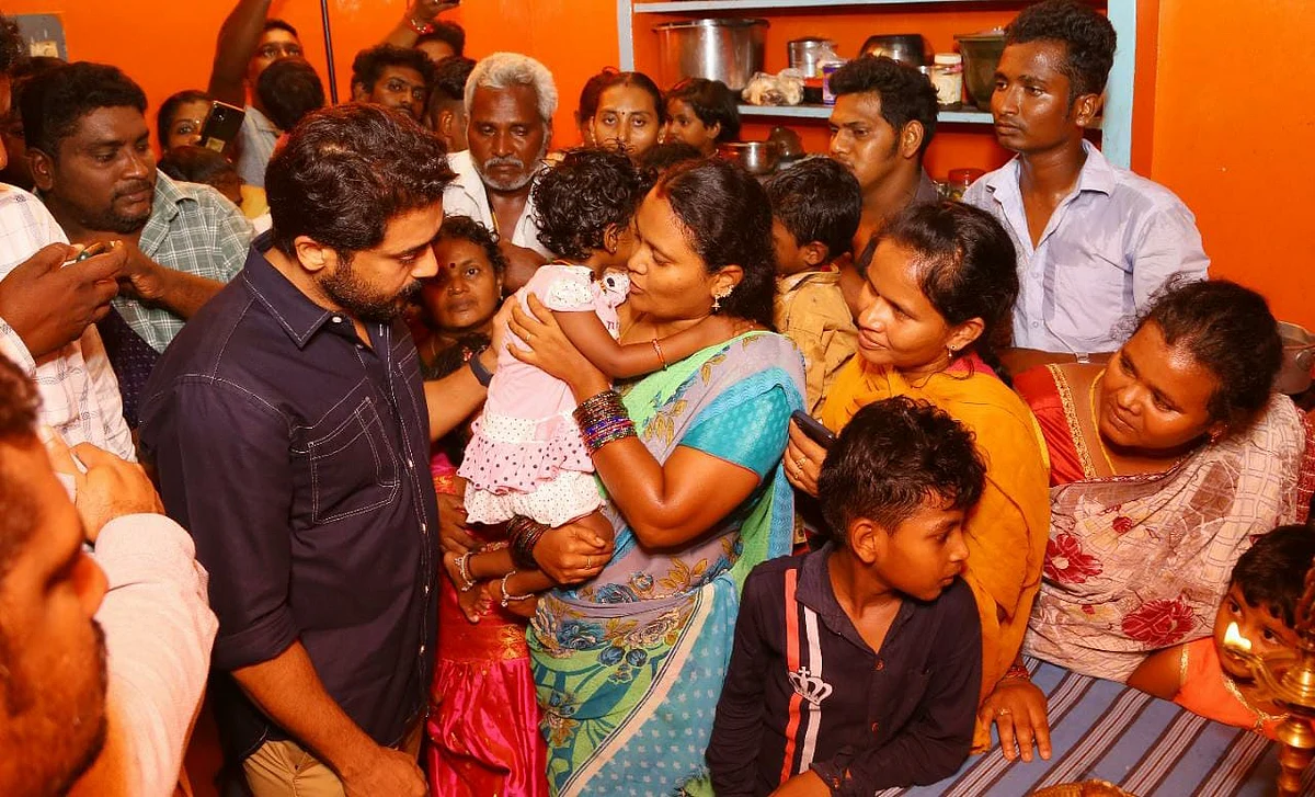 சாலை விபத்தில் உயிரிழந்த ரசிகர்: கண்ணீர் விட்டு அழுத சூர்யா