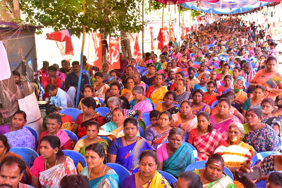 தூய்மை பணியாளர்கள் வேலைநிறுத்தத்தால் 850 டன் குப்பைகள் தேக்கம்: கேள்விக்குறியான சுகாதாரம்!