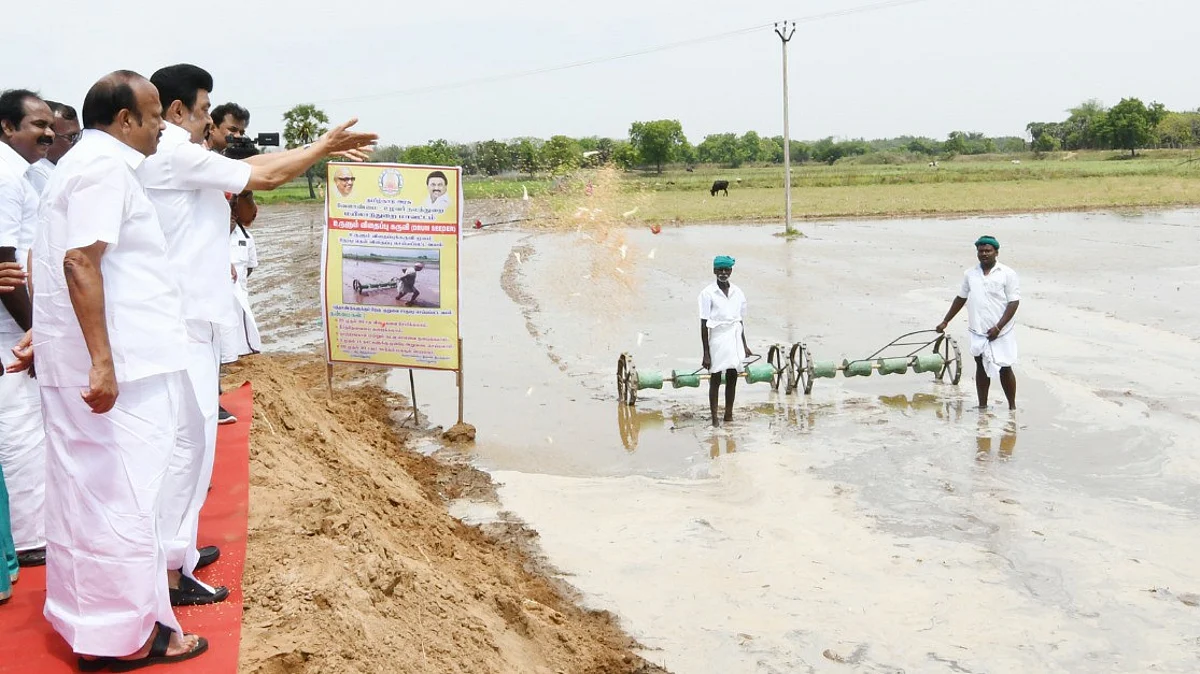 2-வது நாளாக டெல்டா மாவட்டங்களில் ஆய்வு: தூர்வாரும் பணிகளை வேகப்படுத்தும் முதல்வர் ஸ்டாலின்