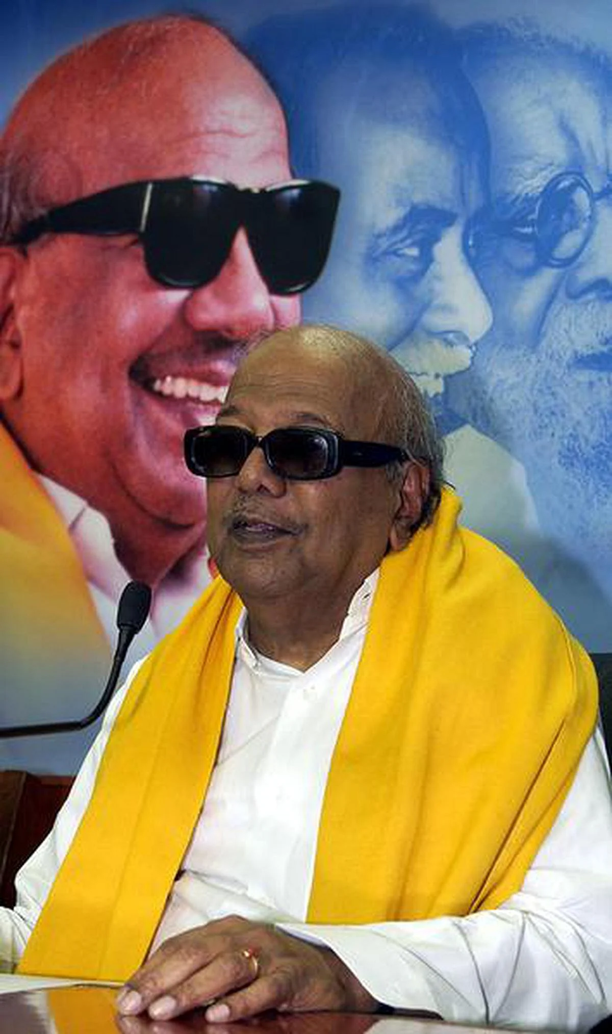 கருணாநிதிக்கு பதில் காமராஜர் பெயர் வைக்கவும்: திமுகவை எதிர்க்கும் குமரி காங்கிரஸ்