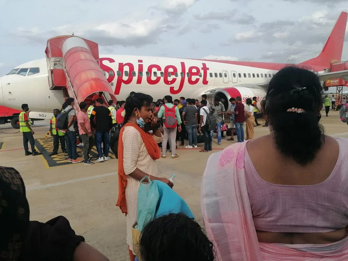 புறப்பட தயாரான ஸ்பைஸ் ஜெட் விமானம்... திடீர் கோளாறால் தப்பிய 161 பயணிகள்: மதுரை ஏர்போர்ட்டில் நடந்தது என்ன?