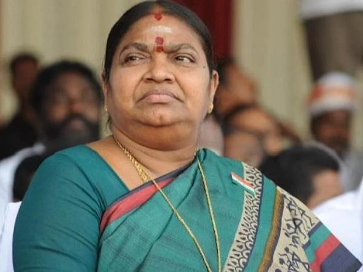 ஓபிஎஸ்சை யாரும் ஓரங்கட்டவில்லை: பதிலடி கொடுக்கும் பா.வளர்மதி!