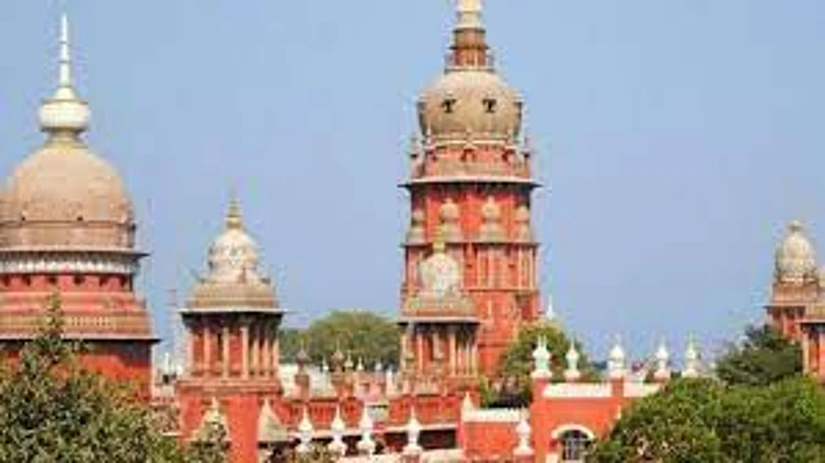 தமிழ் வழிக் கல்வியில் 20 % இடஒதுக்கீடு: சென்னை உயர் நீதிமன்றம் முக்கிய தீர்ப்பு!