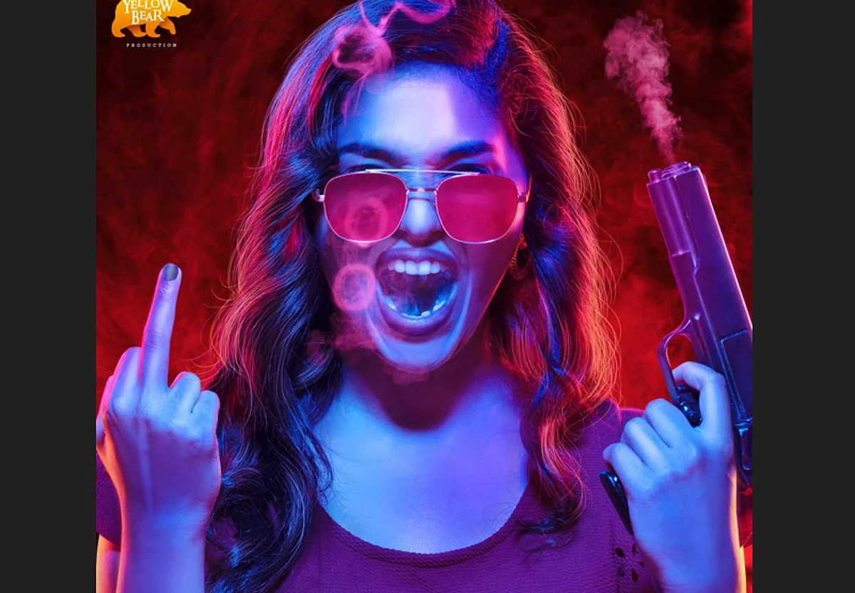 வெங்கட்பிரபு வெளியிட்ட சுனைனா பட பர்ஸ்ட் லுக்!