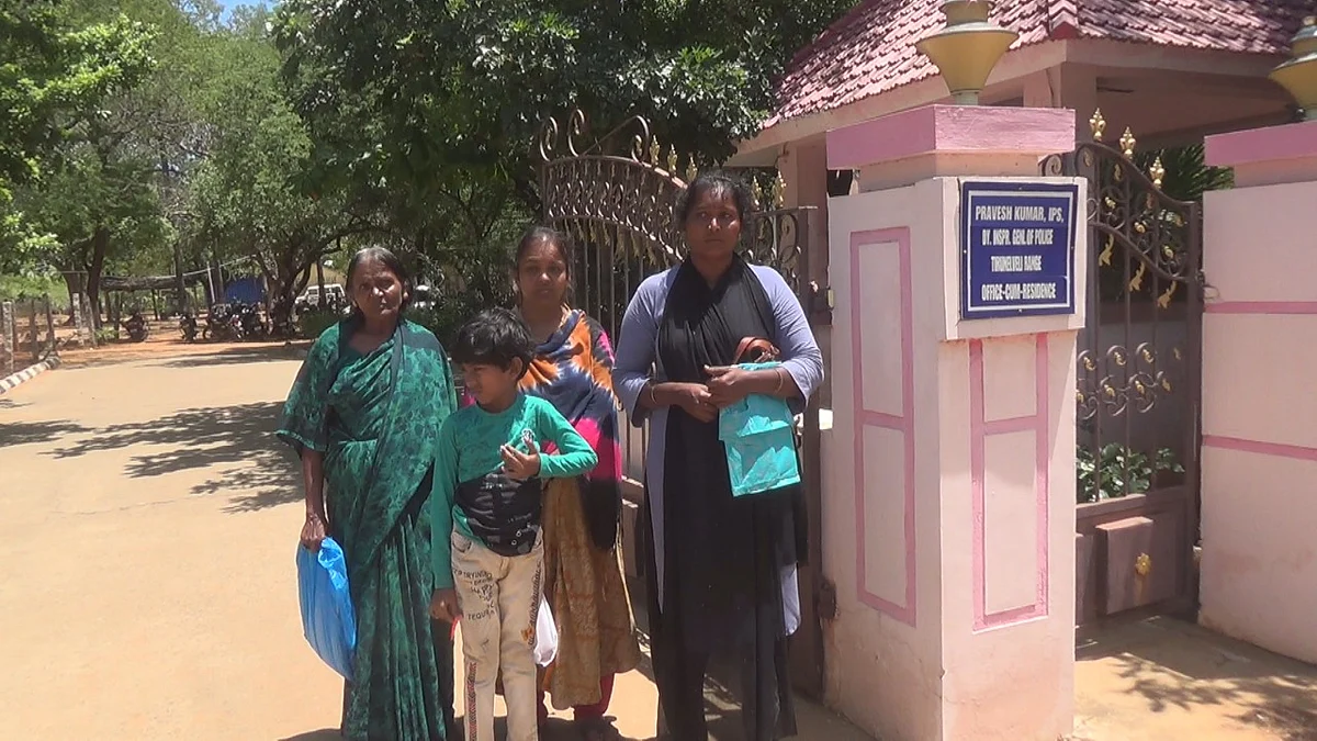 ஆக்கிரமிப்பாளருடன் கூட்டு சேர்ந்த இன்ஸ்பெக்டர்: டிஐஜியிடம் மூதாட்டி பரபரப்பு புகார்