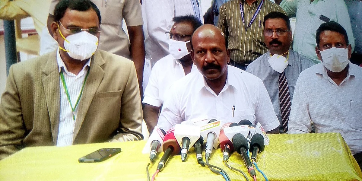 கரோனா பரவலால் அதிமுக பொதுக்குழு நடத்த அனுமதி உண்டா?: சுகாதாரத்துறை அமைச்சர் பளிச் பதில்