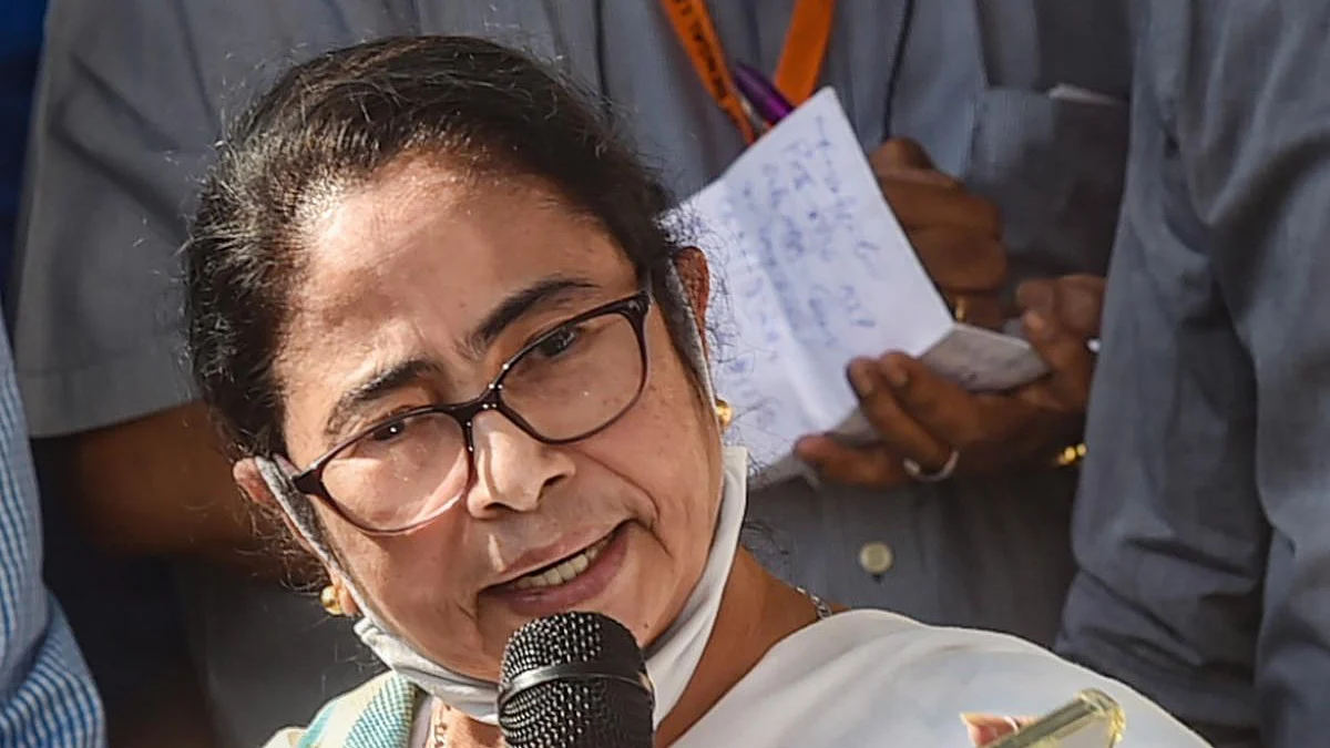 ‘பாஜக தொண்டர்களுக்குப் பணிவாய்ப்பு வழங்கவே அக்னிபத் திட்டம்’ - மம்தா பானர்ஜி காட்டம்