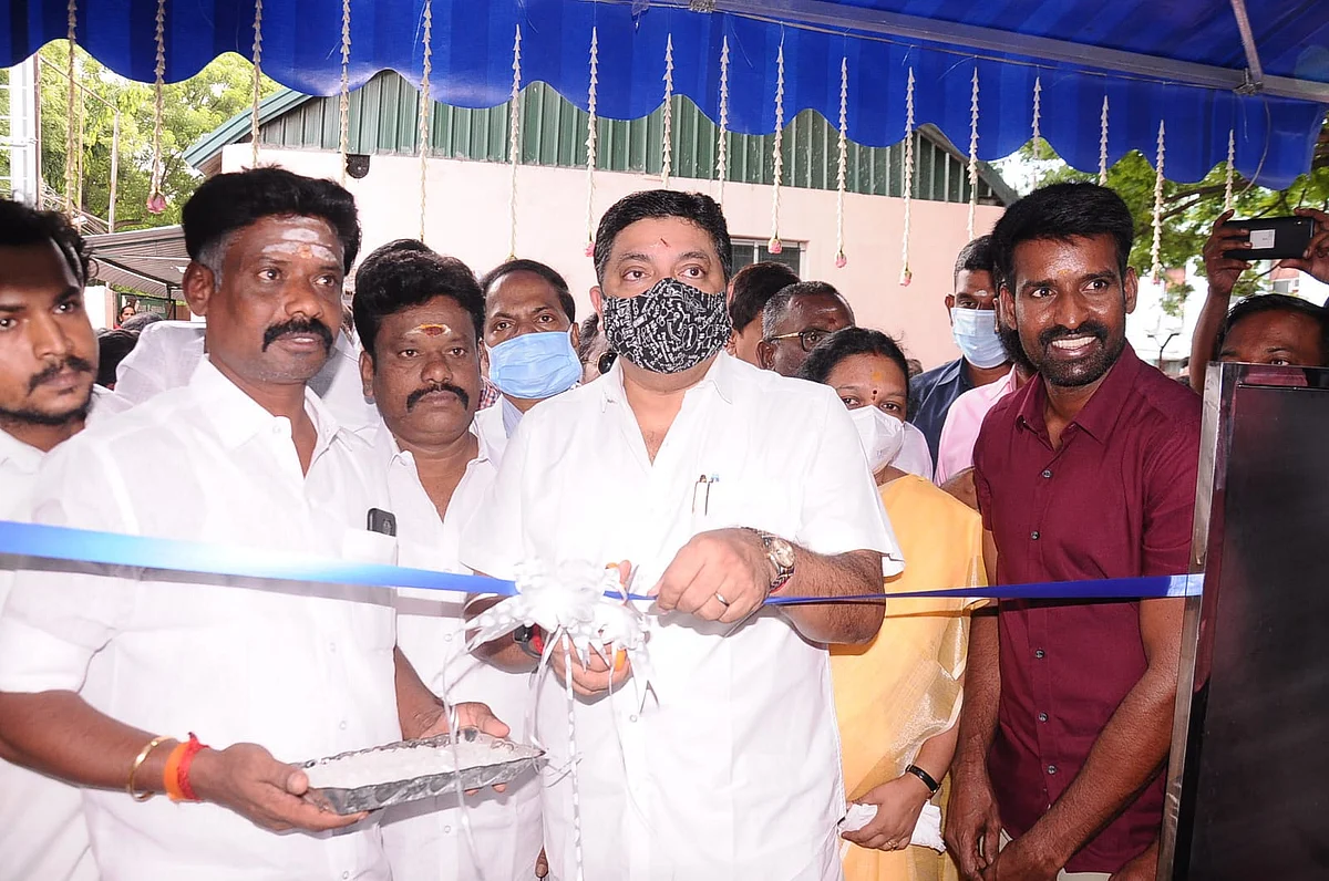 `யார் வேண்டுமானாலும் வாயில் வடை சுடலாம், எத்தனையோ வாக்குறுதிகளை கொடுக்கலாம்': யாரை சாடுகிறார் நிதியமைச்சர்?