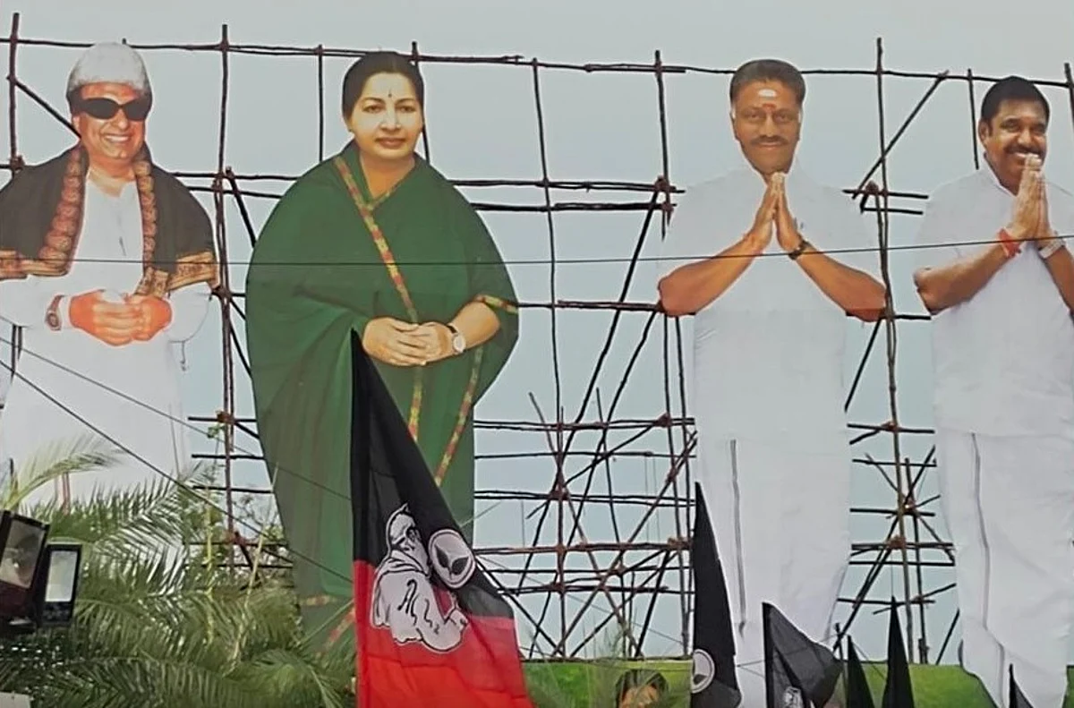 வானகரத்தில் குவியும் ஓபிஎஸ், ஈபிஎஸ் ஆதரவாளர்கள்... அமைதியாக நடக்குமா அதிமுக பொதுக்குழு?