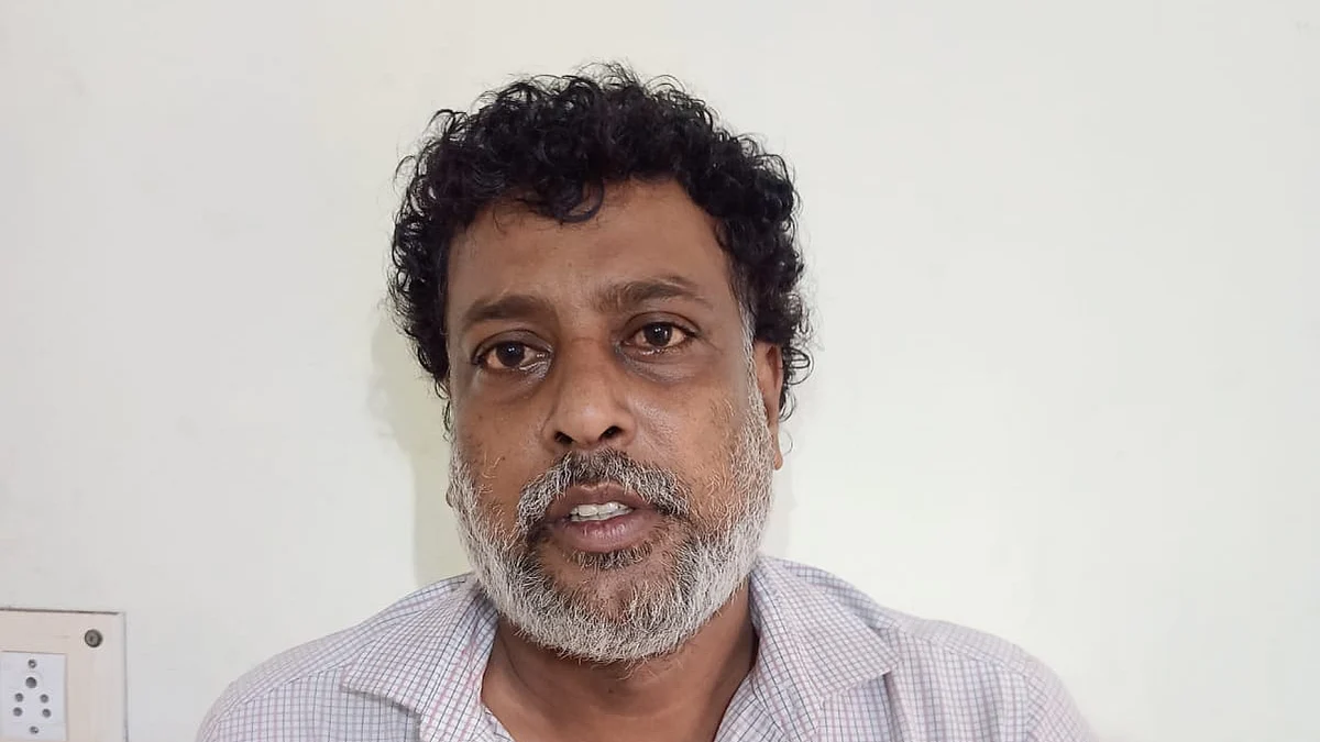 இளம்பெண்ணிடம் பாலியல் அத்துமீறல்... அதிமுக நிர்வாகியின் பணம் திருட்டு: வாக்கி டாக்கியுடன் சிக்கிய போலி போலீஸ்காரர்!