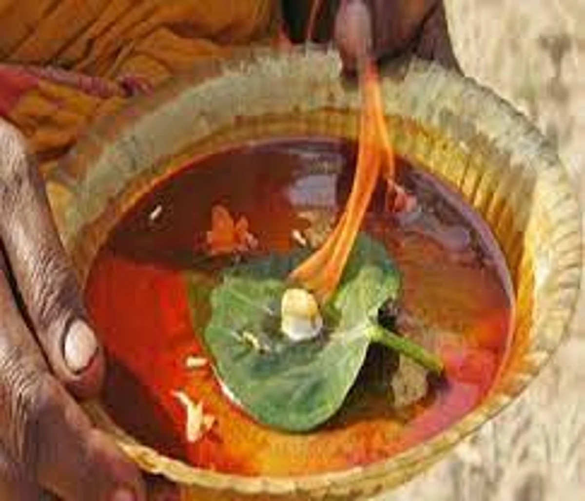 குங்குமத்தில் ஆரத்தி ஏன்?