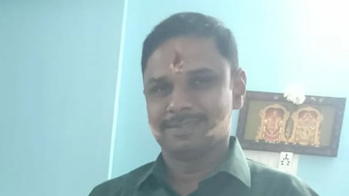 கடன் தொல்லையால் தாய், தந்தை, மகன் விஷம் குடித்து தற்கொலை: சாவதற்கு முன் போனில் பேசியது என்ன?