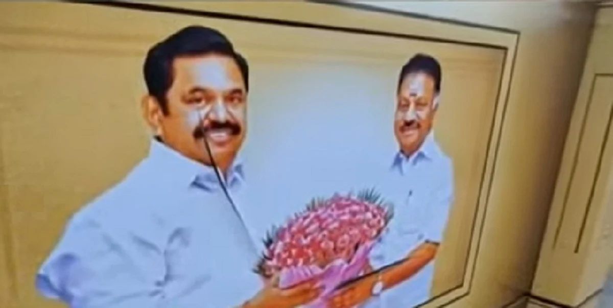 வானகரத்துக்கு படையெடுத்த ஓபிஎஸ் ஆதரவாளர்கள்... பொதுக்குழு இடத்தில் பேனர்கள் கிழிப்பு: பதற்றத்தால் போலீஸ் குவிப்பு