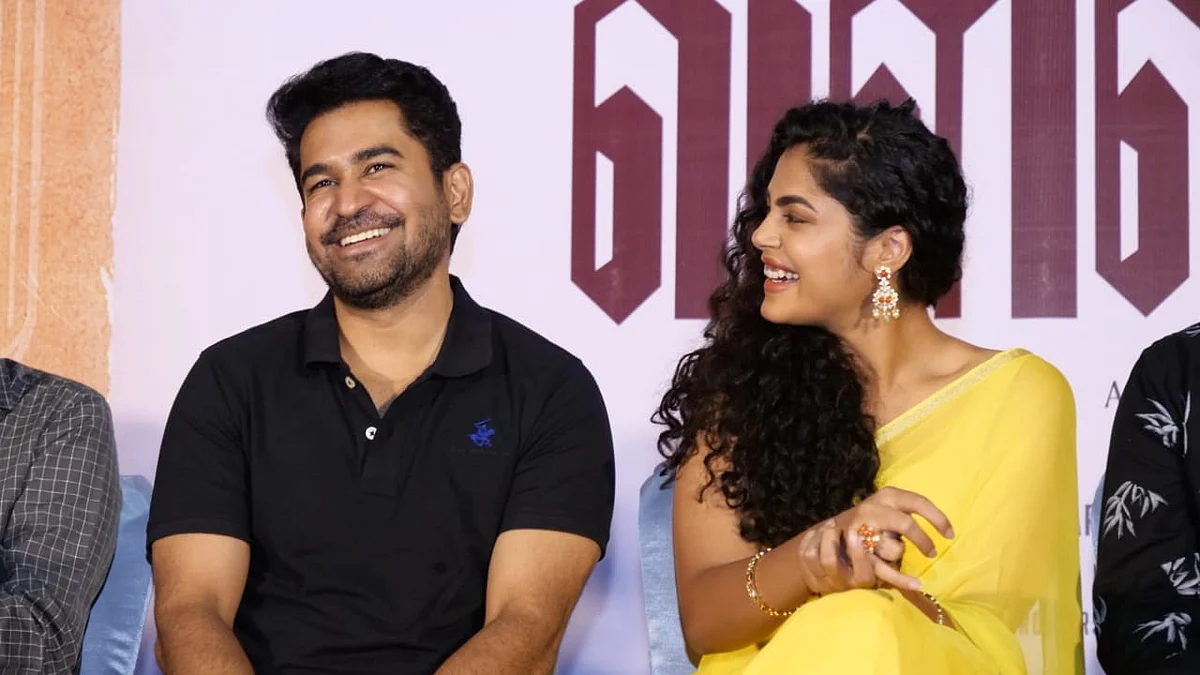 `ப்ரியாதான் இந்த படத்தின் உயிர்'- `வள்ளி மயில்' ஃபர்ஸ்ட் லுக் வெளியீடு!