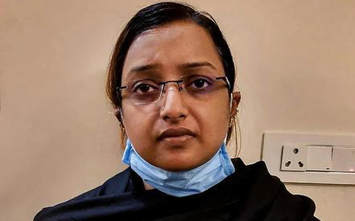 தங்கக்கடத்தலில் பினராயி விஜயனுக்கும் தொடர்பு - மீண்டும் சர்ச்சையைக் கிளப்பும் ஸ்வப்னா!