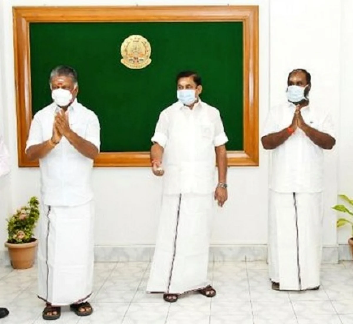 ஆர்.பி.உதயகுமார் எதிர்க்கட்சித் துணை தலைவரானது எப்படி?- ஓபிஎஸ்-க்கு `செக்’ வைக்கும் ஈபிஎஸ்