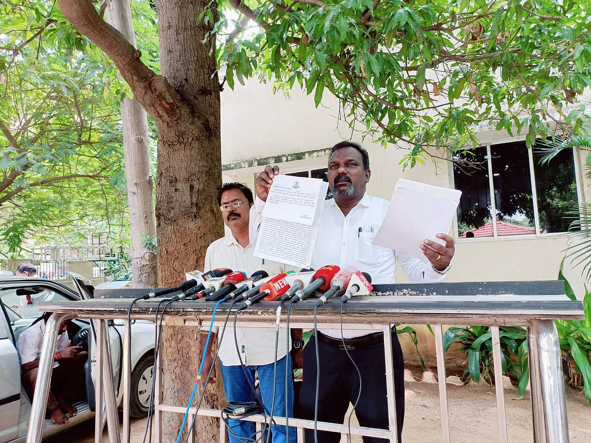 நடிகர் யோகி பாபு நடித்த படத்தின் ஹார்டிஸ்க் திருட்டு: தலைப்பை மாற்றி மோசடி என போலீஸில் பரபரப்பு புகார்