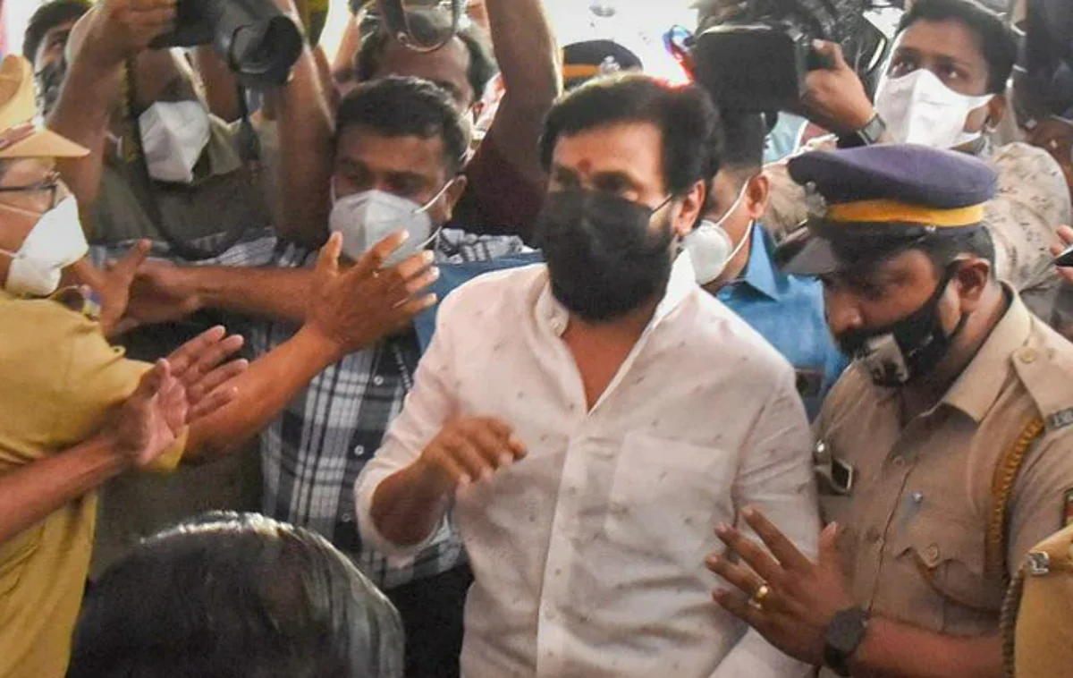 பாலியல் வழக்கில் என்னைச் சிக்க வைத்தது அந்த நடிகைதான்: நடிகர் திலீப் பகீர் புகார்