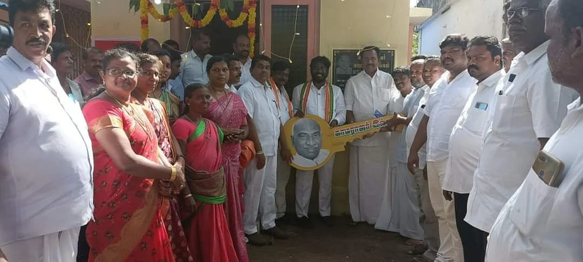 காமராஜர் பிறந்தநாளை இப்படியும் கொண்டாடலாம்: நெகிழ வைத்த காங்கிரஸ் எம்எல்ஏ!