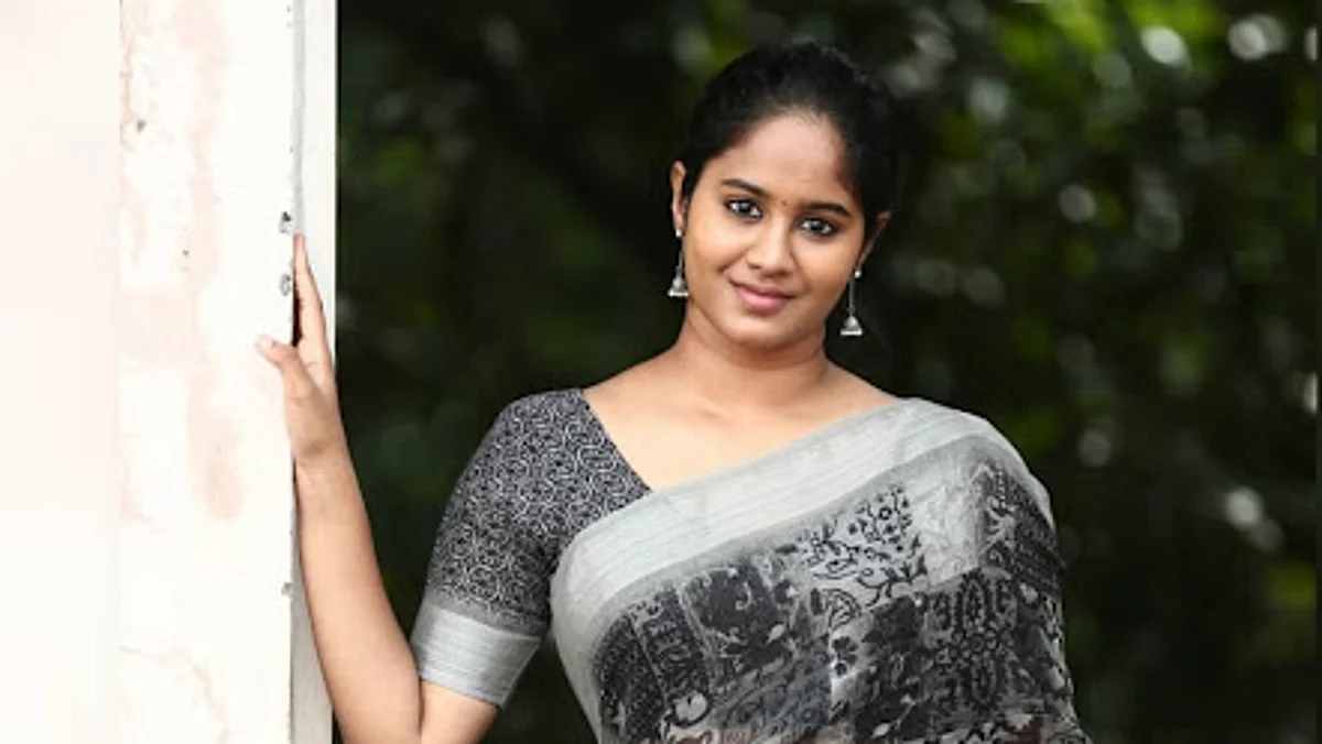`மிகவும் மனம் வருந்தி மன்னிப்பு கேட்கிறேன்'- சர்ச்சை பேச்சுக்கு ‘இரவின் நிழல்’ நடிகை பிரிகிடா கண்கலங்கி விளக்கம்!