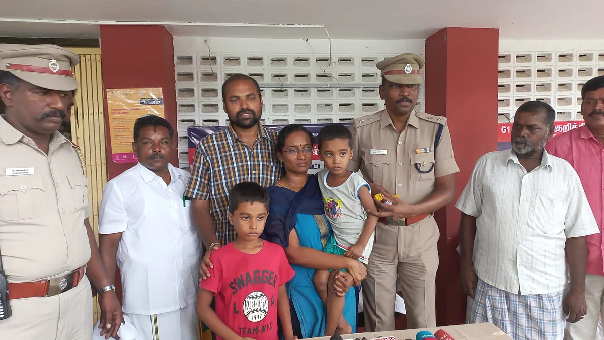 பெற்றோரிடம் ஒப்படைக்கப்பட்ட சிறுவன்