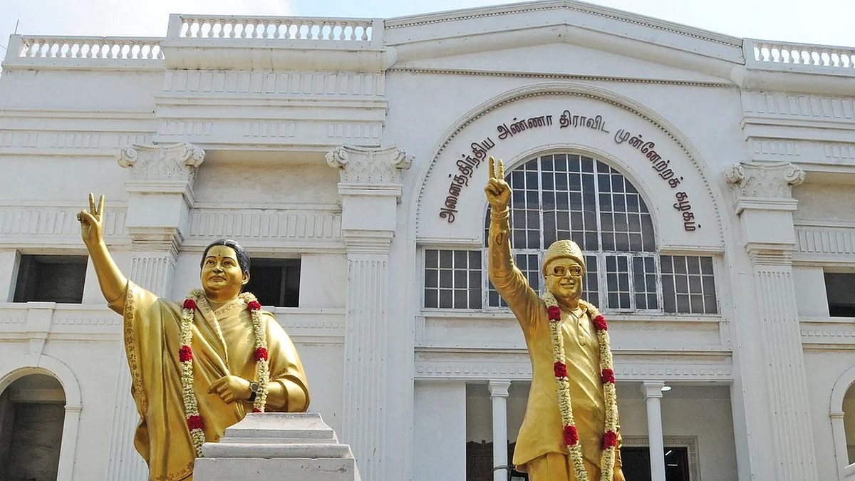 வெள்ளி வேல், செங்கோல் திருட்டு: அதிமுக தலைமை அலுவலகத்தின் உள்ளே சென்ற சி.வி.சண்முகம் அதிர்ச்சி!