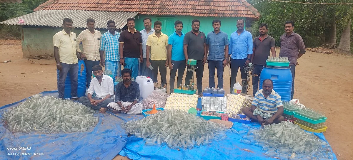 கைதான மூன்று பேர்