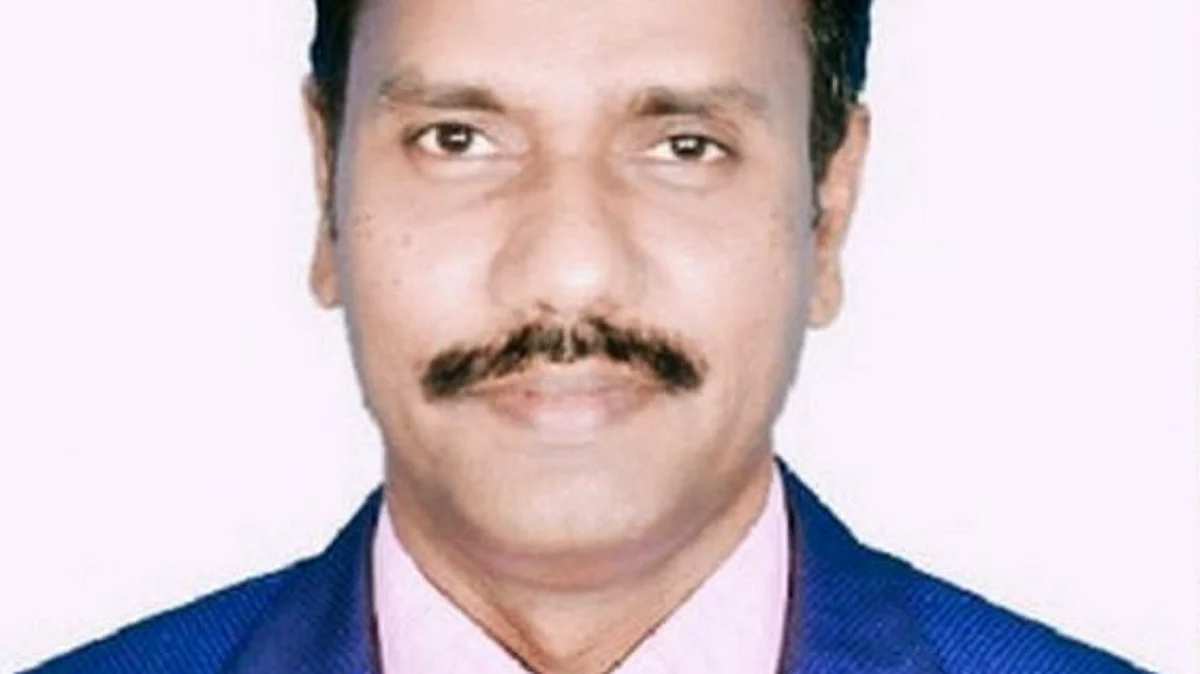 பதிவாளர் கோபி