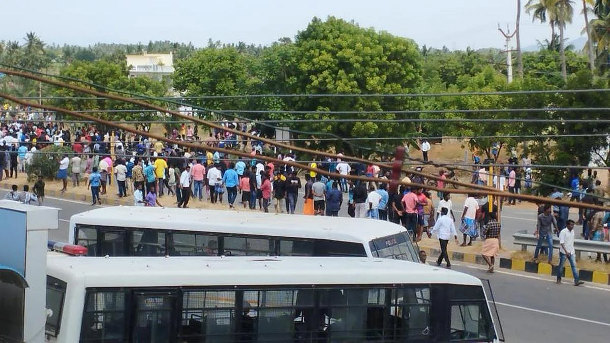 கள்ளக்குறிச்சி மாணவி மர்ம மரண வழக்கு: ஆசிரியர்கள் இருவர் கைது