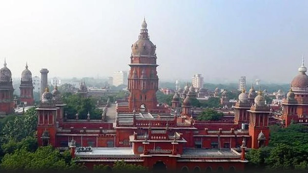 போலி சாதிச் சான்றிதழ்கள் பெறுவதை தடுக்க இதுவரை தமிழக அரசு சட்டம் இயற்றவில்லை : தமிழக அரசுக்கு நீதிமன்றம் அதிரடி உத்தரவு