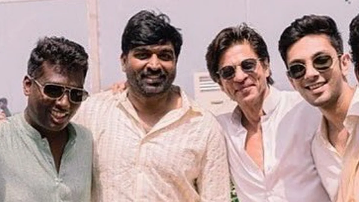 விஜய் சேதுபதியுடன் நடிகர் ஷாருக் கான்: வைரலாகும் புகைப்படங்கள்
