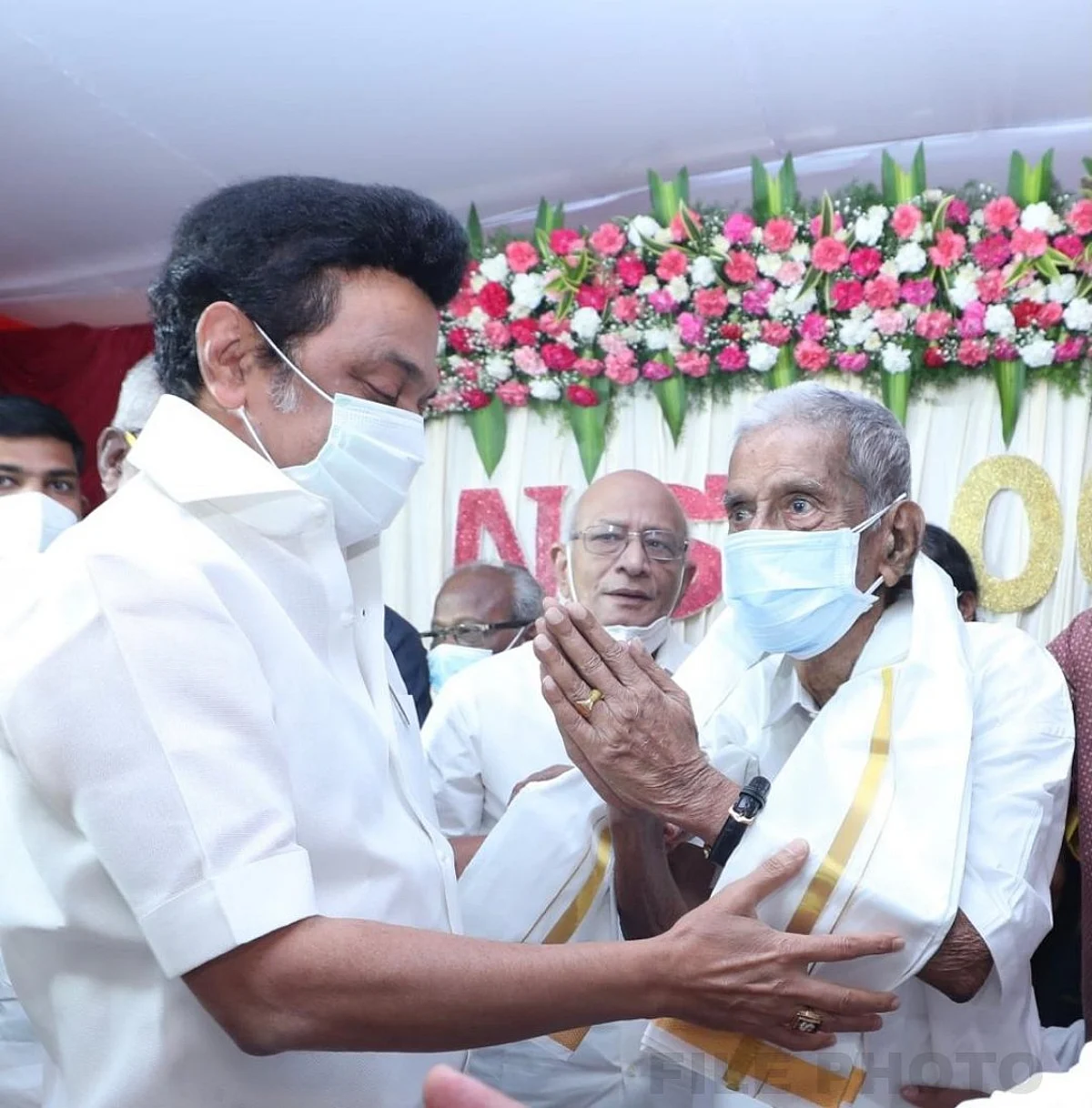 `உங்கள் போராட்டங்கள் தியாகங்கள் நிறைந்தது'- 101-வது பிறந்தநாளை கொண்டாடும் சங்கரய்யாவுக்கு முதல்வர் வாழ்த்து