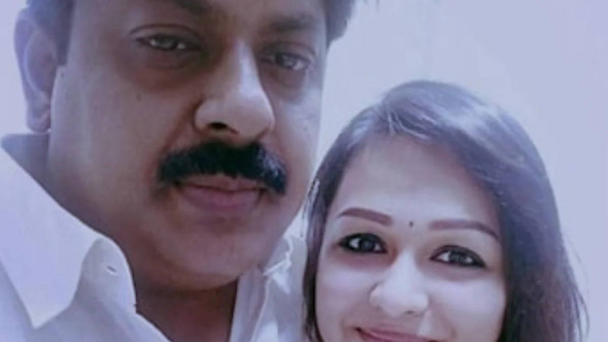 அதிமுக முன்னாள் அமைச்சர் மணிகண்டன் மீதான பாலியல் வழக்கு திடீர் ரத்து: காரணம் என்ன?