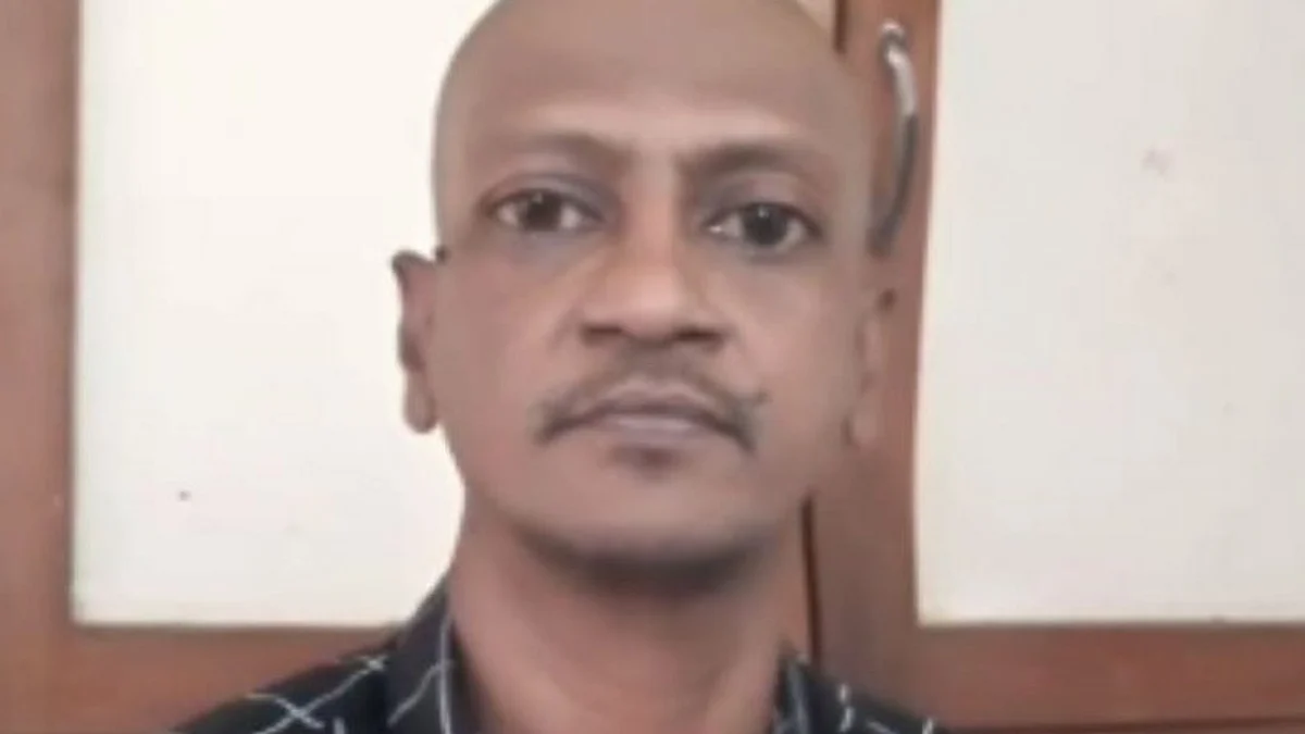 டியூஷன் மாணவியுடன் தவறான உறவு; குறிவைத்து பிடித்த மனைவி: சிறையில் கம்பி எண்ணும் கணவன்