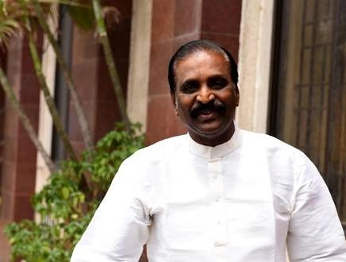 `கவிப்பேரரசாற்றுப்படை தொடரட்டும்'- வைரமுத்துவுக்கு மு.க.ஸ்டாலின் பிறந்தநாள் வாழ்த்து!