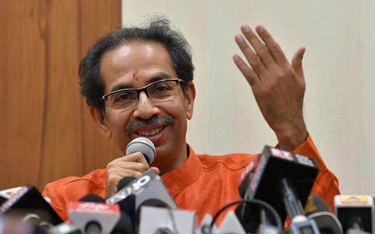 ஏக்நாத் ஷிண்டேவுக்குப் பின்னடைவு: உத்தவ் தாக்கரேவுக்கு இனிப்பான தீர்ப்பு வழங்கிய நீதிமன்றம்!