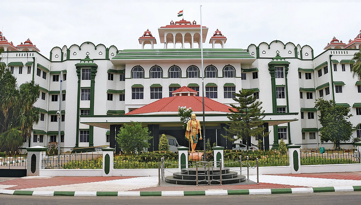 மருமகளை வீட்டை விட்டு வெளியேற்ற முடியாது: மாமனார், மாமியார் வழக்கில் உயர்நீதிமன்றம் அதிரடி