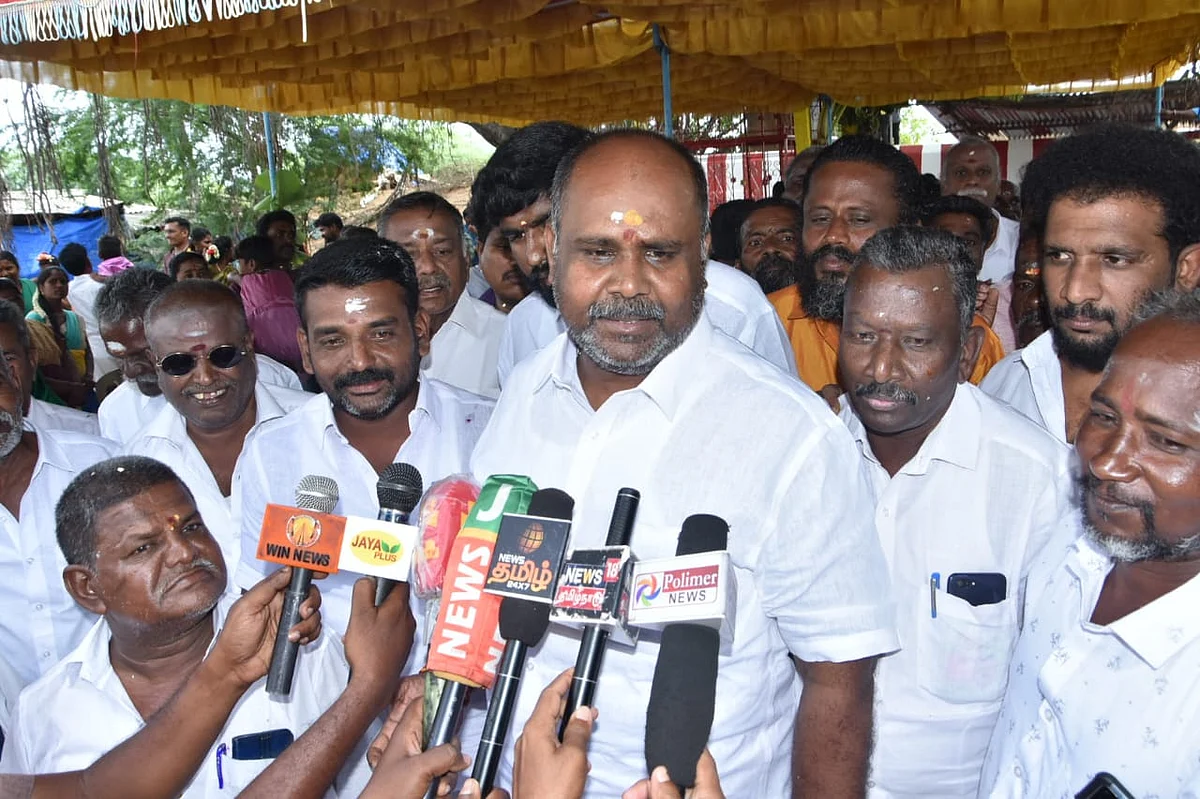 செய்தியாளர்களை சந்தித்த ஆர்.பி. உதயகுமார்
