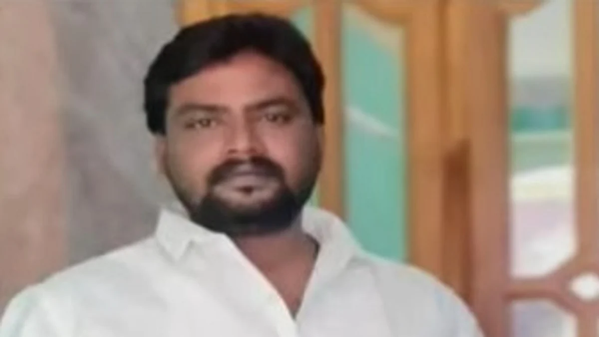 இரவில் பின் தொடர்ந்த 3 பேர்; கொடூரமாக கொல்லப்பட்ட திமுக பிரமுகர்: வீடு திரும்பியபோது பயங்கரம்