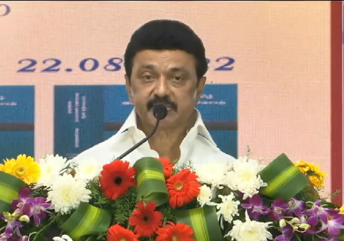 `பிற மொழிகளின் துணையின்றி தனித்துச் செயல்படுகிறது செம்மொழித் தமிழ்'- விருது விழாவில் முதல்வர் பெருமிதம்!