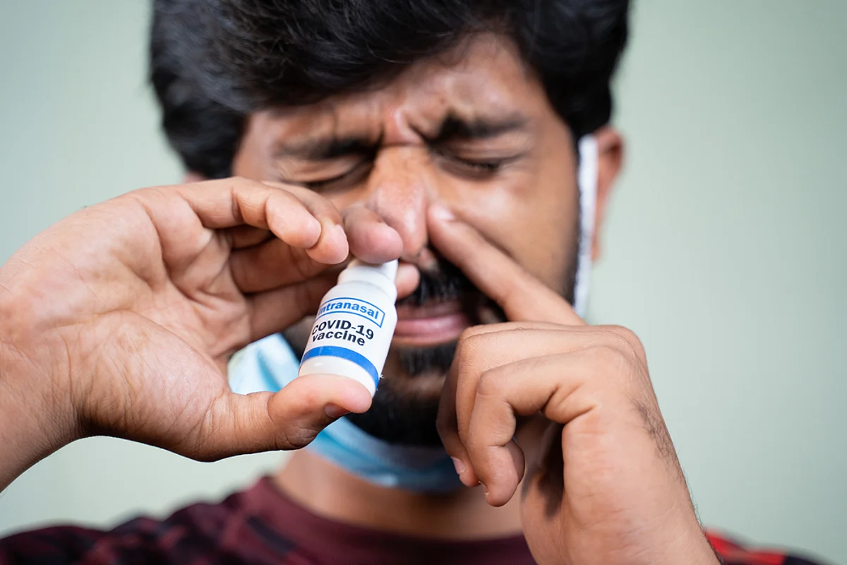 மூக்குவழி கரோனா தடுப்பு மருந்து: எப்போது பயன்பாட்டுக்கு வரும்?
